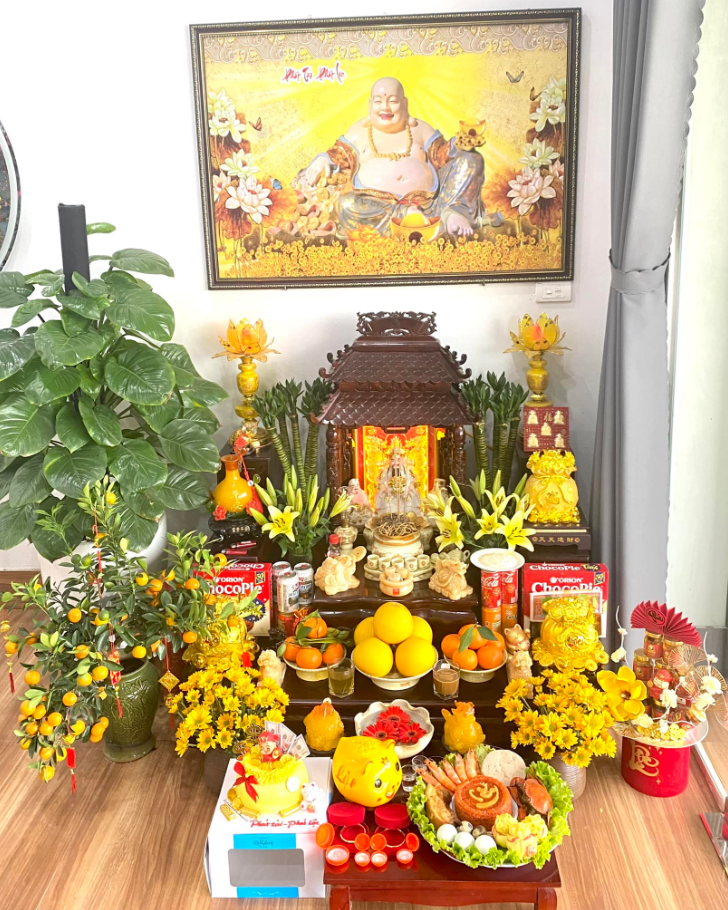 Bộ bàn thờ Thần Tài mái bằng cột rồng phun sơn màu gỗ gụ